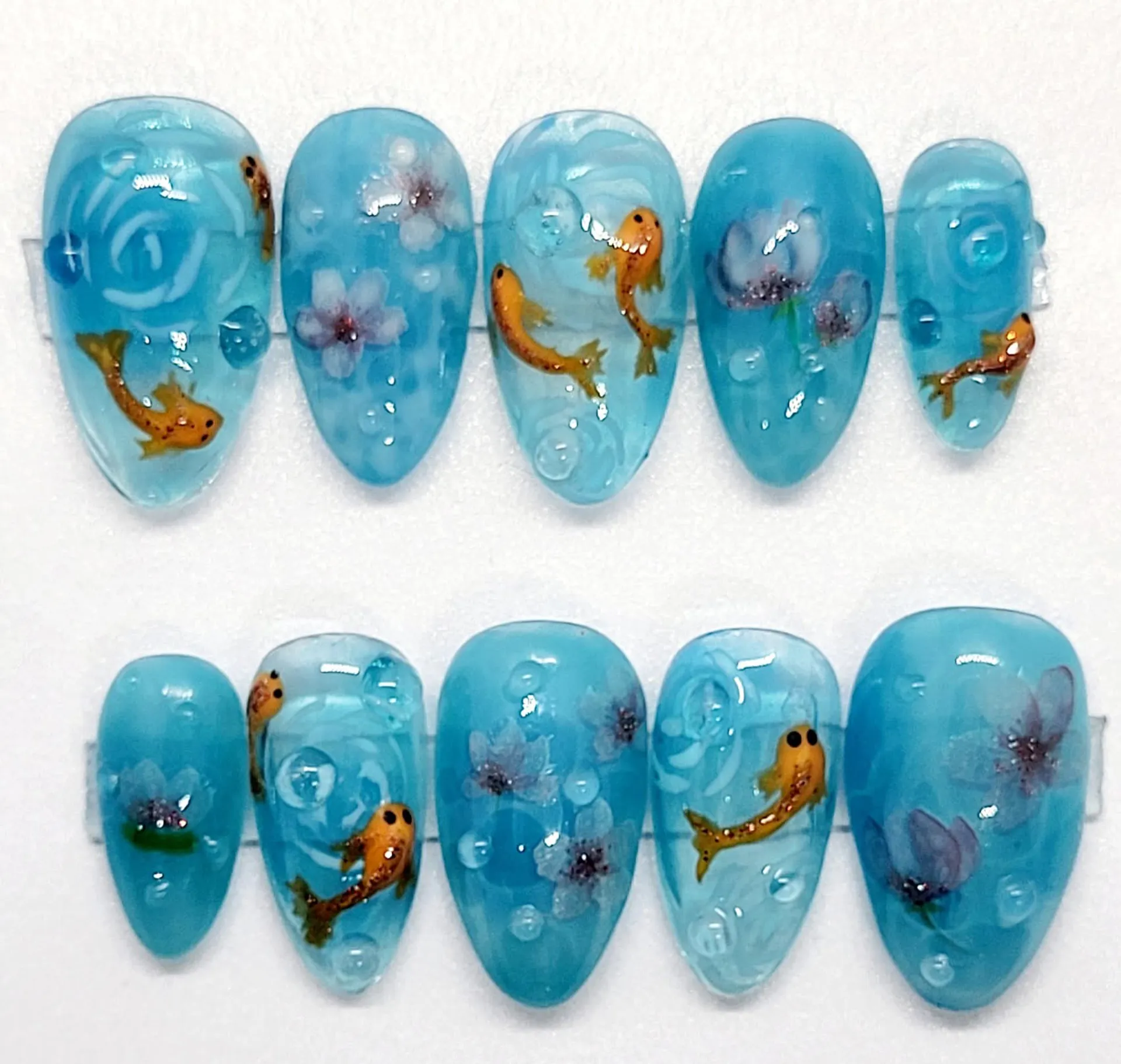 Elegant press-on nail design